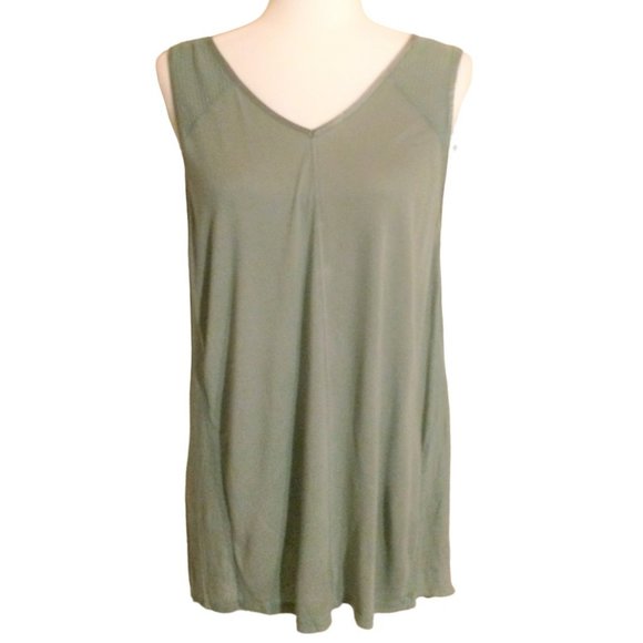 XCVI V Neck Tank Top. New With Tickets. Size Large